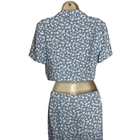 Reformation two piece set in floral blue crop button down top high rise pants 2 - Picture 5 of 11